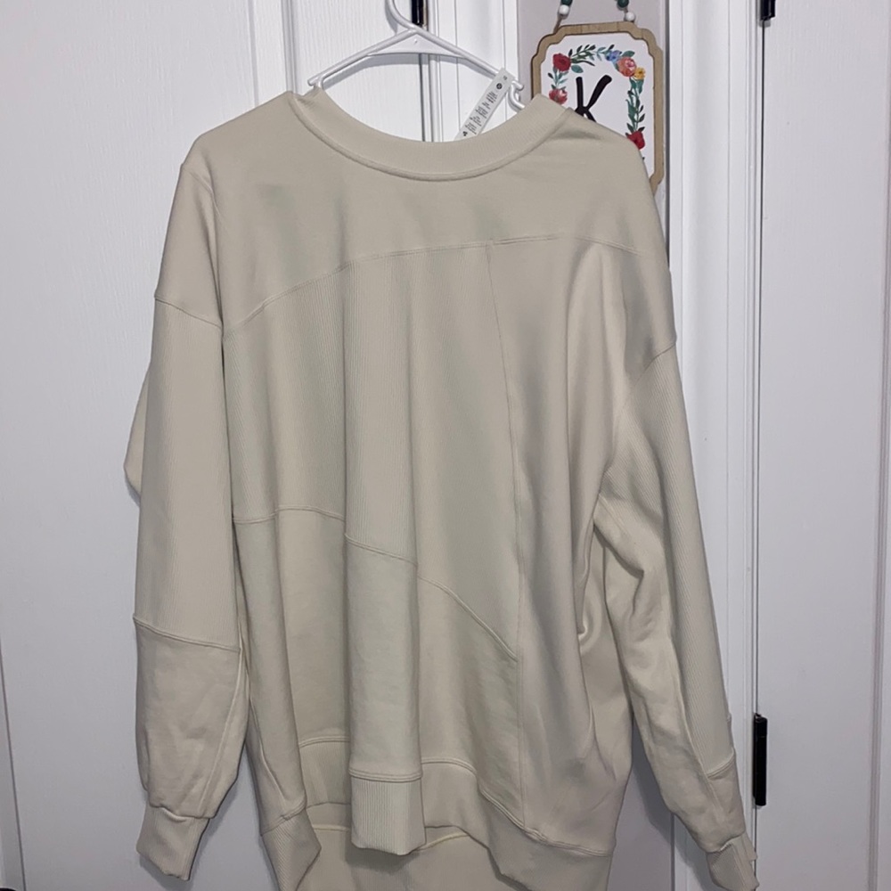 never worn lululemon crewneck